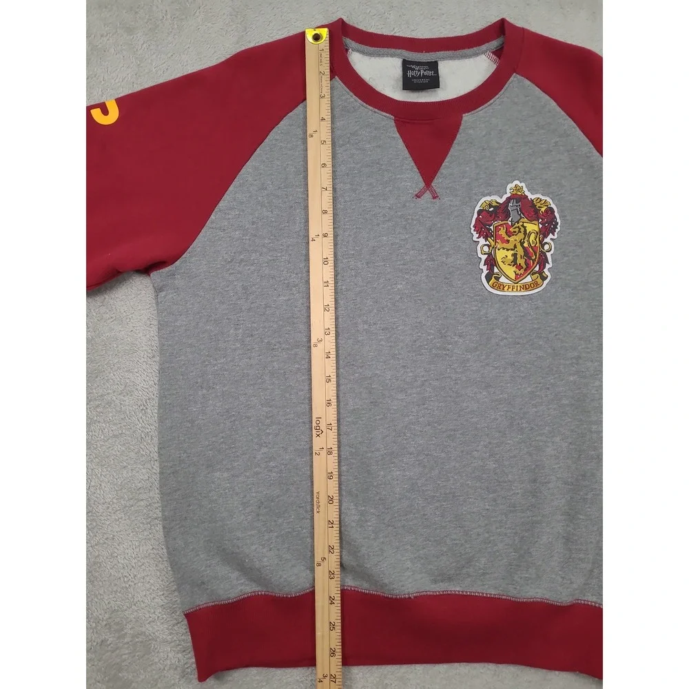 Harry‎ Potter Gryffindor Sweatshirt Mens Lg Gray Maroon Raglan Universal Studios